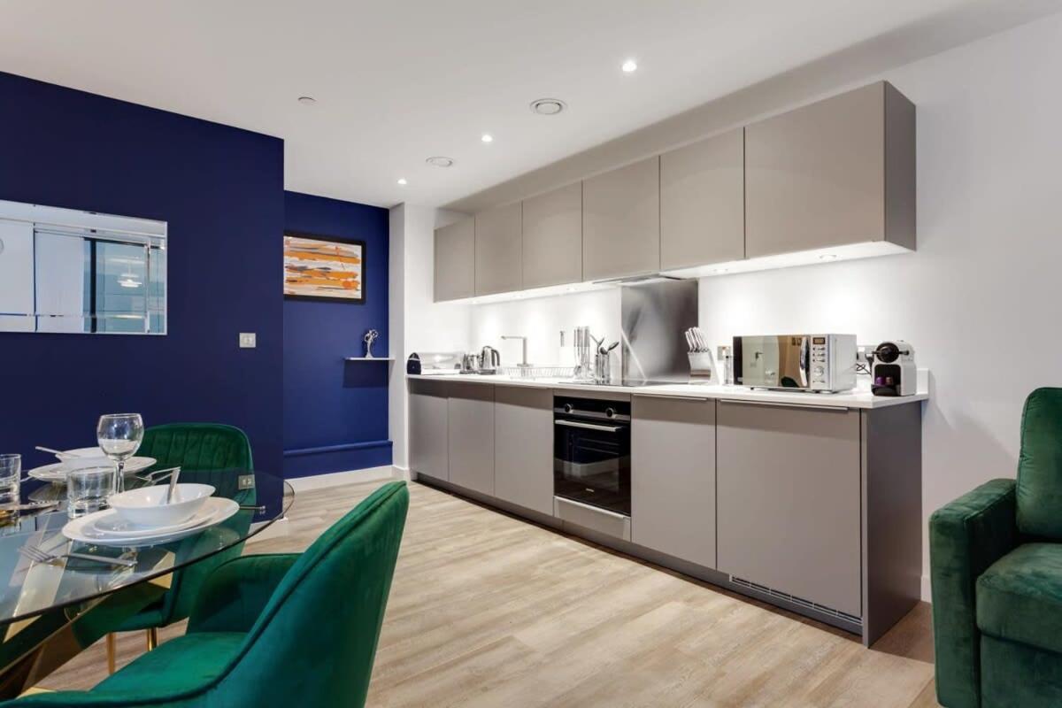 Stunning Modern 1Br Flat In Central バーミンガム エクステリア 写真