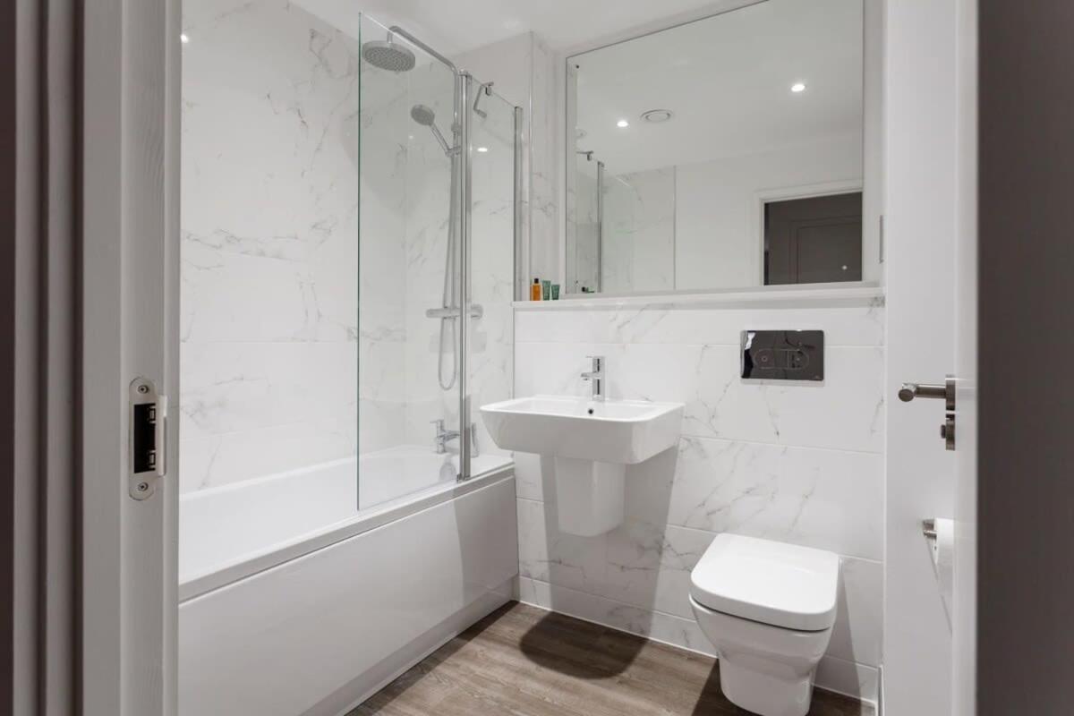 Stunning Modern 1Br Flat In Central バーミンガム エクステリア 写真